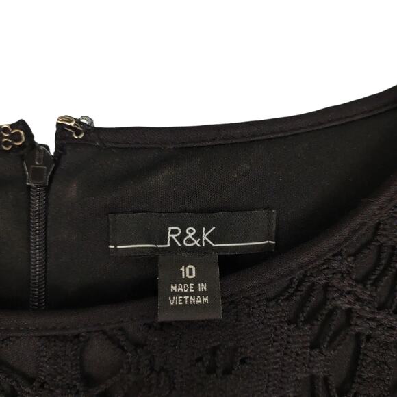 R&K Sz 10 Black Geometric Lace Tied Bell Sleeve Shift Dress, Gothic Punk Grunge - Picture 5 of 7